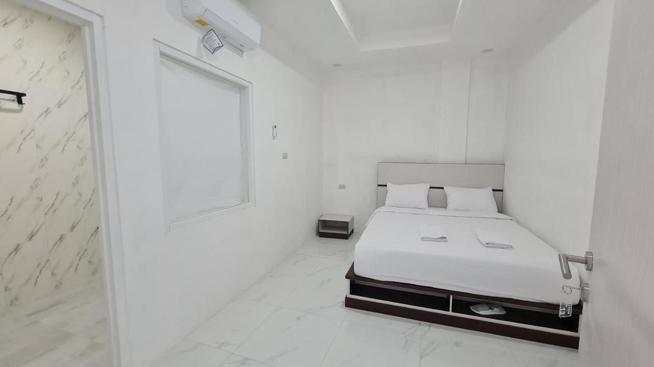 The Riton Hotel Tigaras Ngoại thất bức ảnh