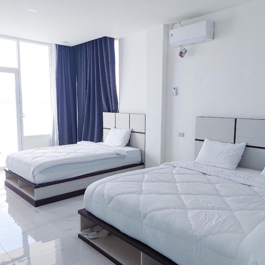 The Riton Hotel Tigaras Ngoại thất bức ảnh